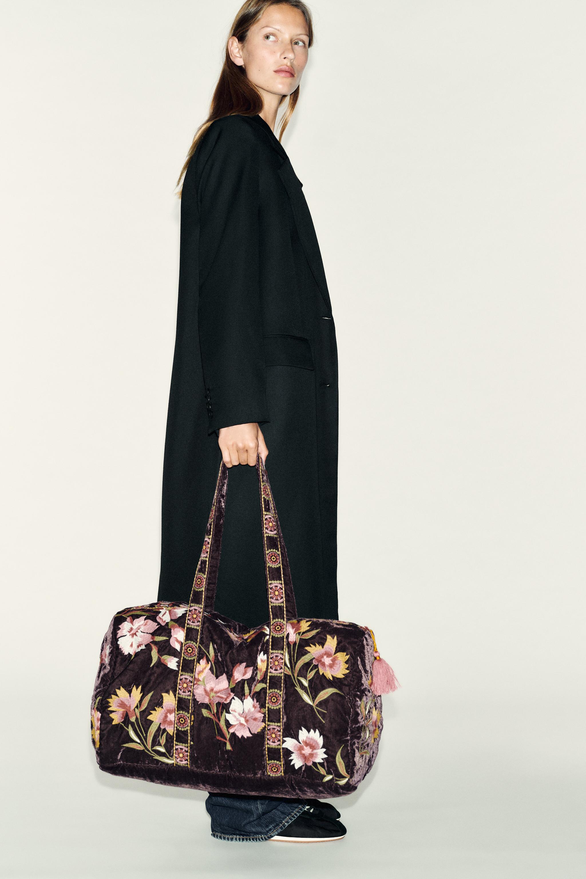 QUILTED VELVET BAG WITH EMBROIDERED FLOWERS